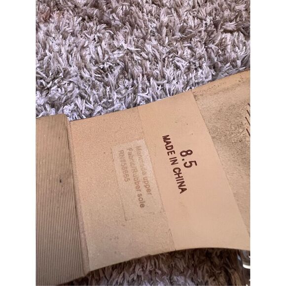 Flat tan sandals - Picture 4 of 5